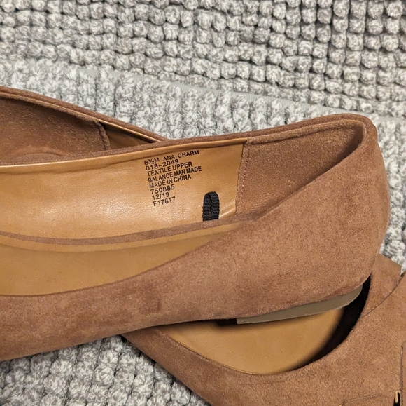 ANA Charm Flats Size 8.5 NWOT - Picture 3 of 6